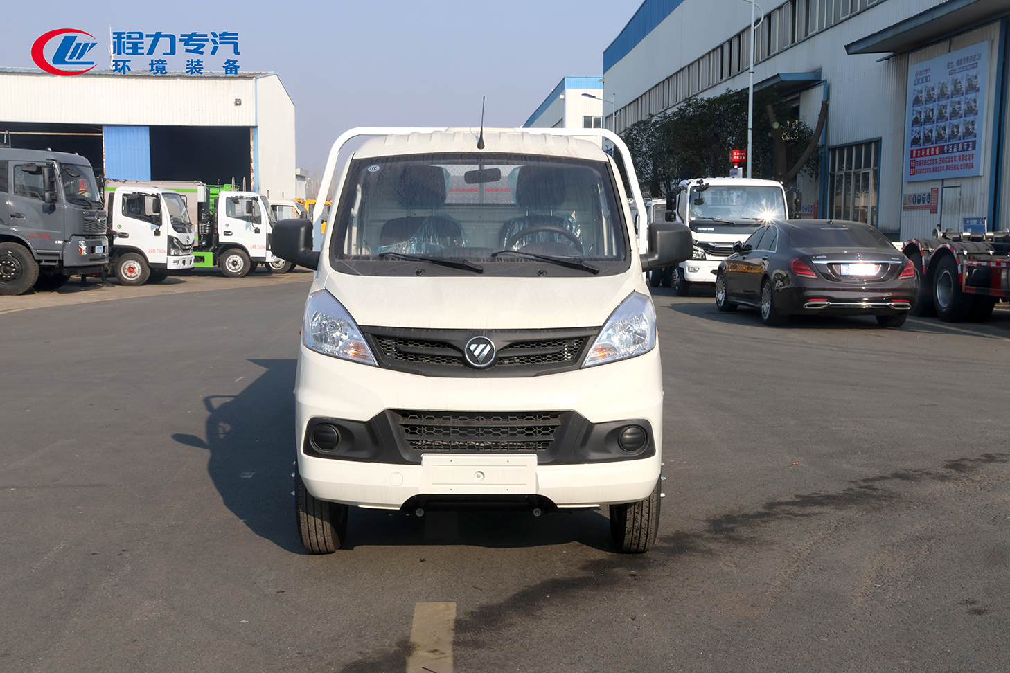 福田祥菱V2桶装垃圾车