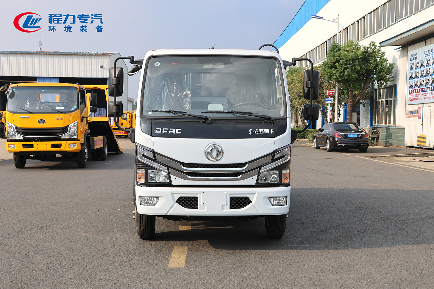 东风多利卡D5压缩垃圾车