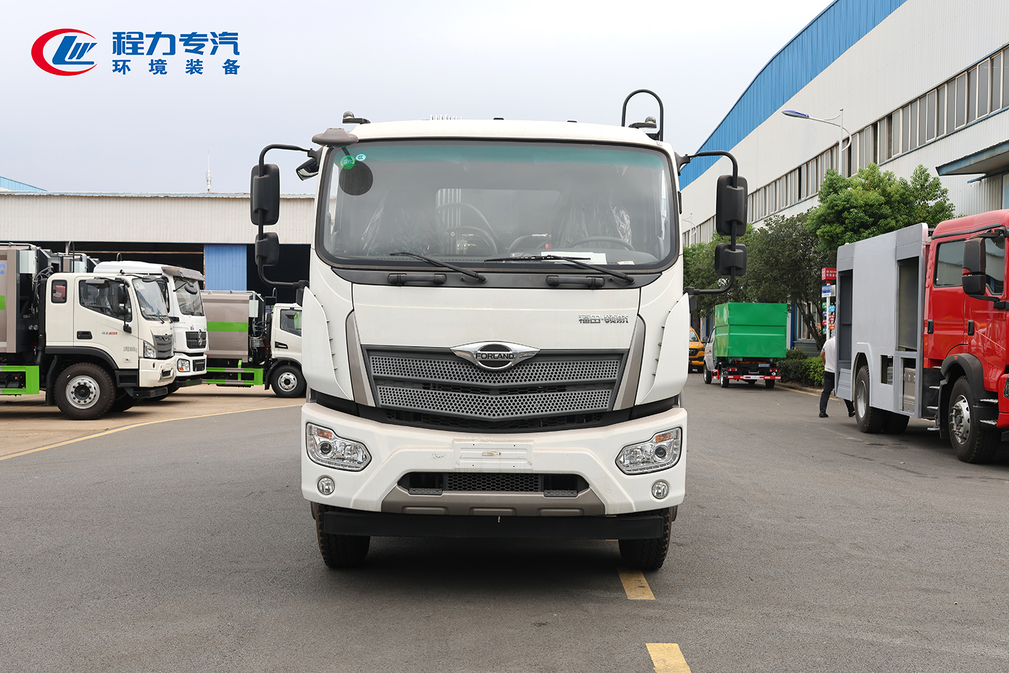 福田领航ES7压缩垃圾车