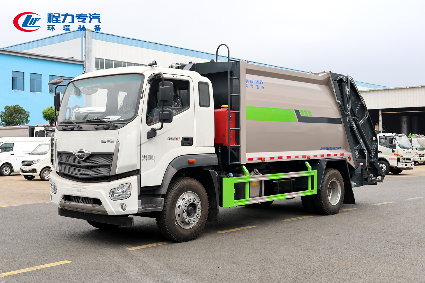 福田领航ES7压缩垃圾车